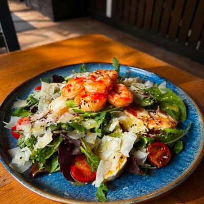 Kreveti- avokaado salat