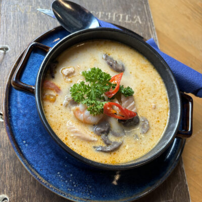 Tom Yum krevettide ja lõhega